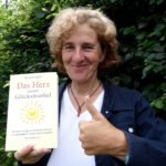 DSC04625_ Das Buch ist da_ Das Herz unser Glücksmuskel_Beate Pracht